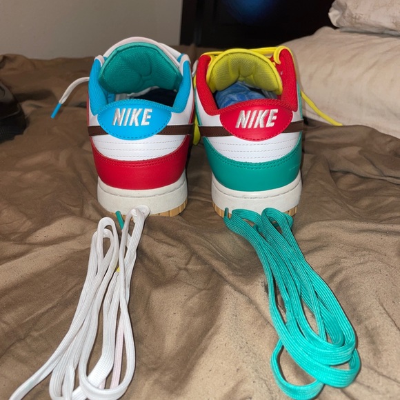 Dunks - Picture 3 of 4